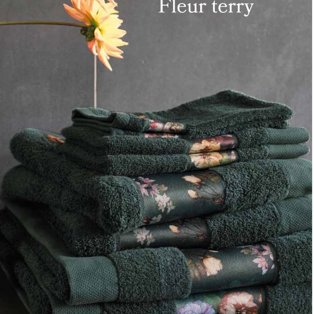 Fleur Guest Towel